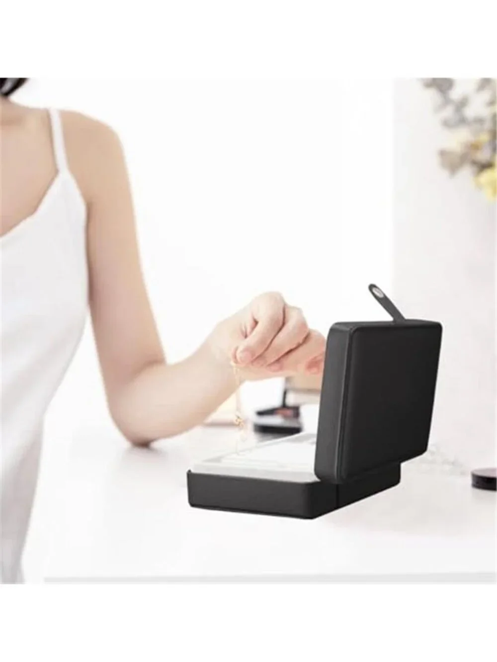 Travel Jewelry Organizer Case Earrings Rings Necklace Storage Box Faux Leather